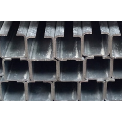 Zestaw do drzwi przesuwnych: szyna 2m 40x40 + 2 wózki 4T