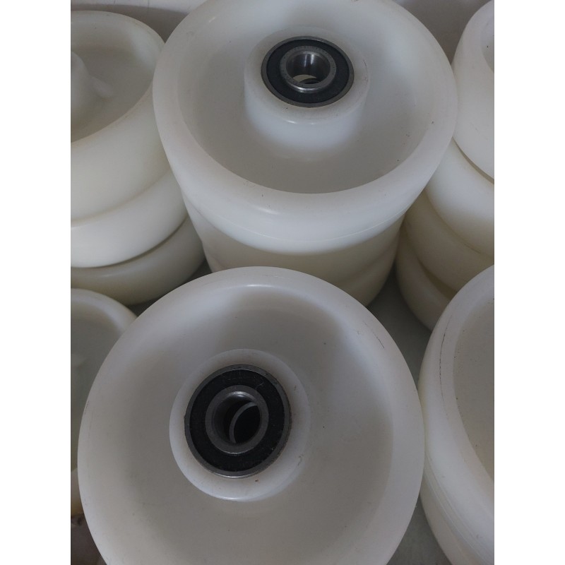 Koło fi. 200 mm tworzywowe , otwór 25mm, N: 750kg  / 60BN/25