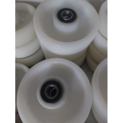 Koło fi. 250 mm tworzywowe , otwór 20mm , N: 700kg  / 90BN